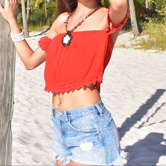 Hollister high rise shorts and top - Picture 6 of 7